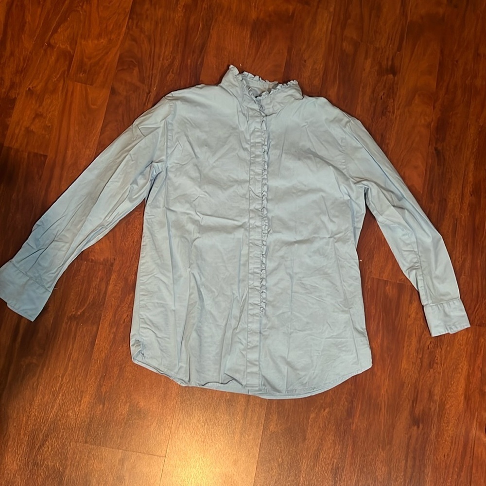 crown & ivy size small blue blouse with ruffle detail